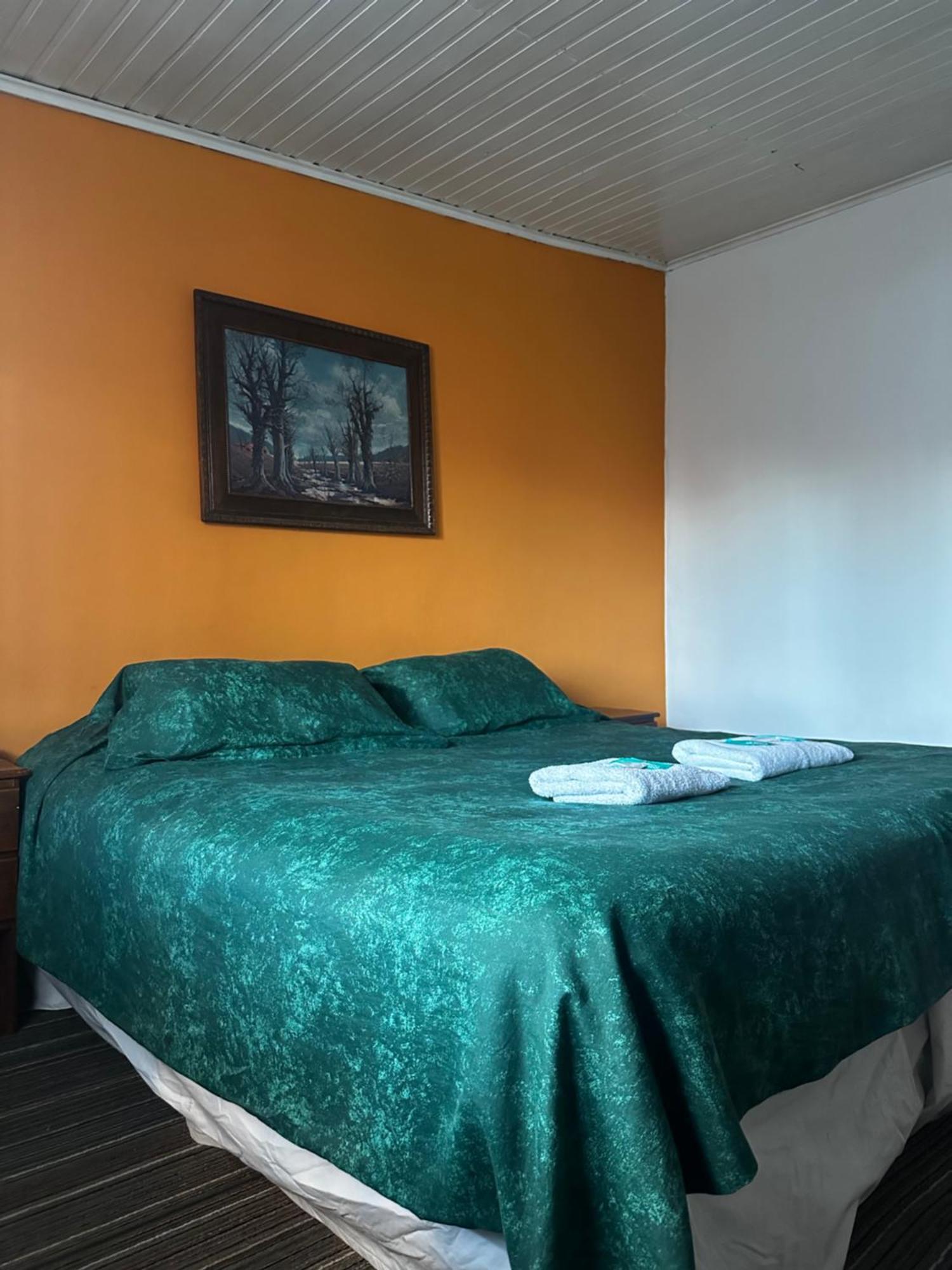 Amancay, Hostal Patagonico Hotell El Calafate Exteriör bild